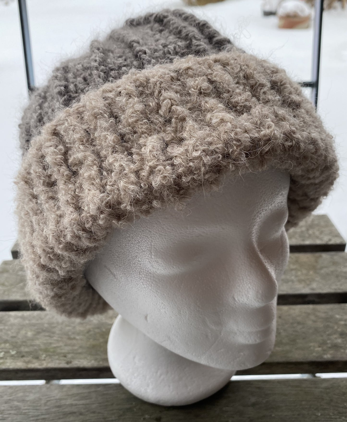 Skøn hæklet hue med 'pels'