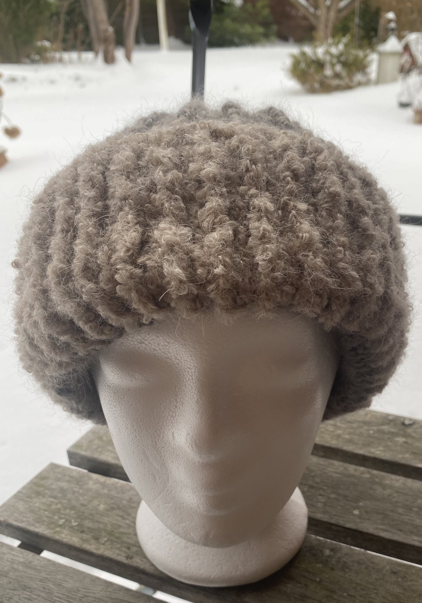 Skøn hæklet hue med 'pels'