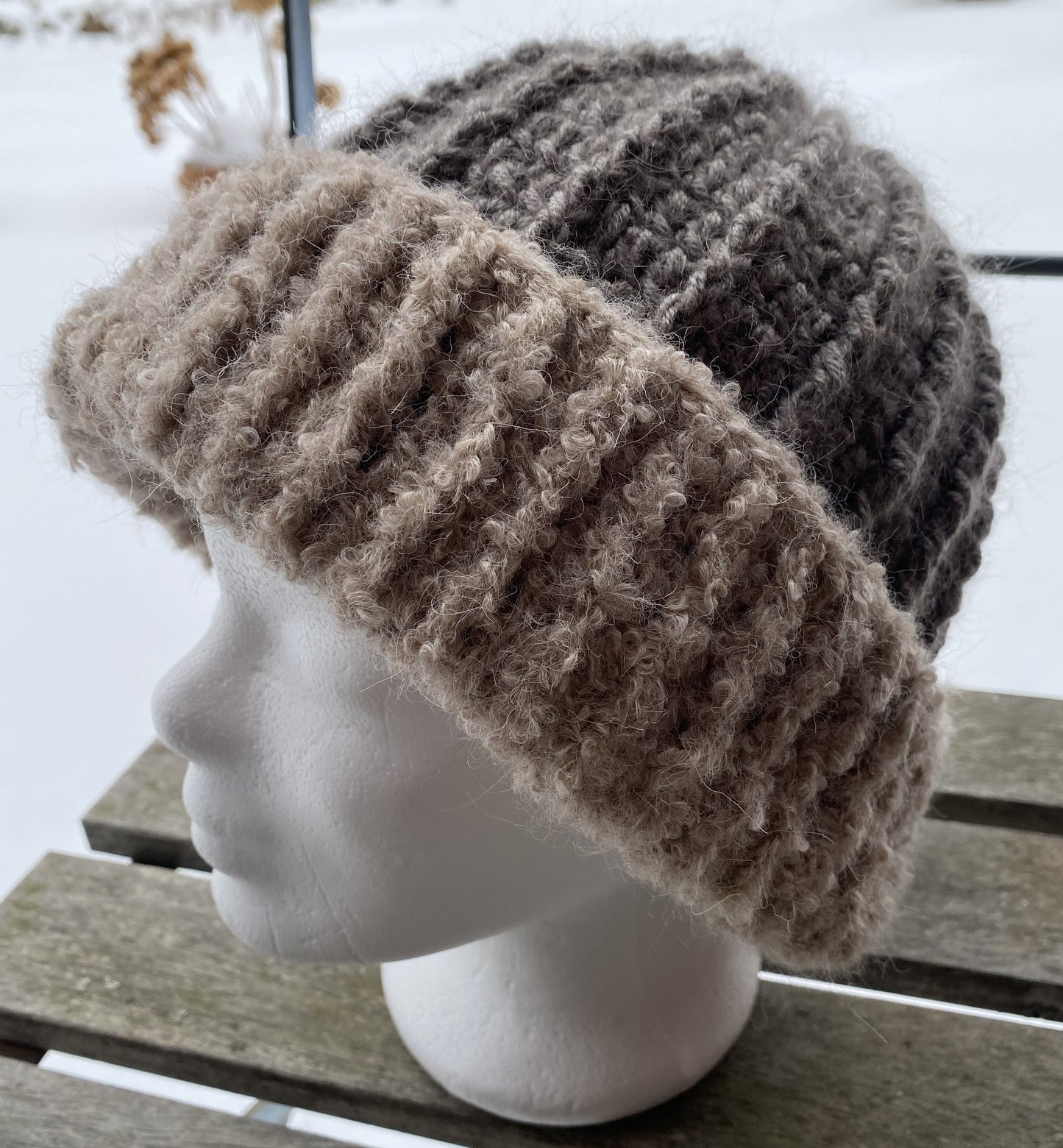 Skøn hæklet hue med 'pels'
