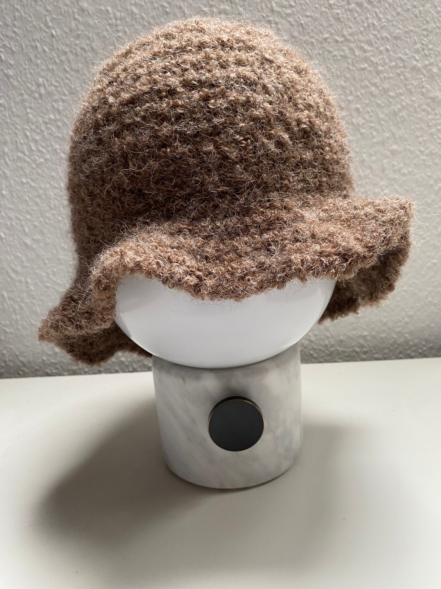 Bouclé hat